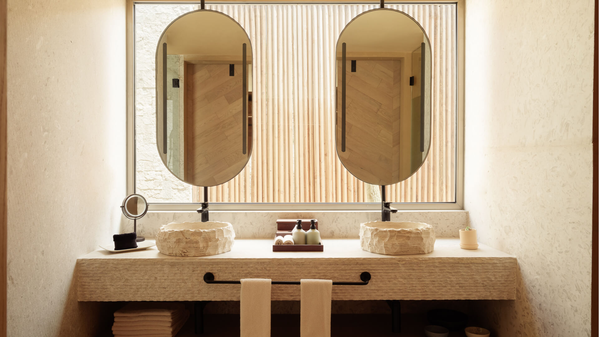 bt-veyavg-accommodations-harmony-serenity-pool-twin-suite-05