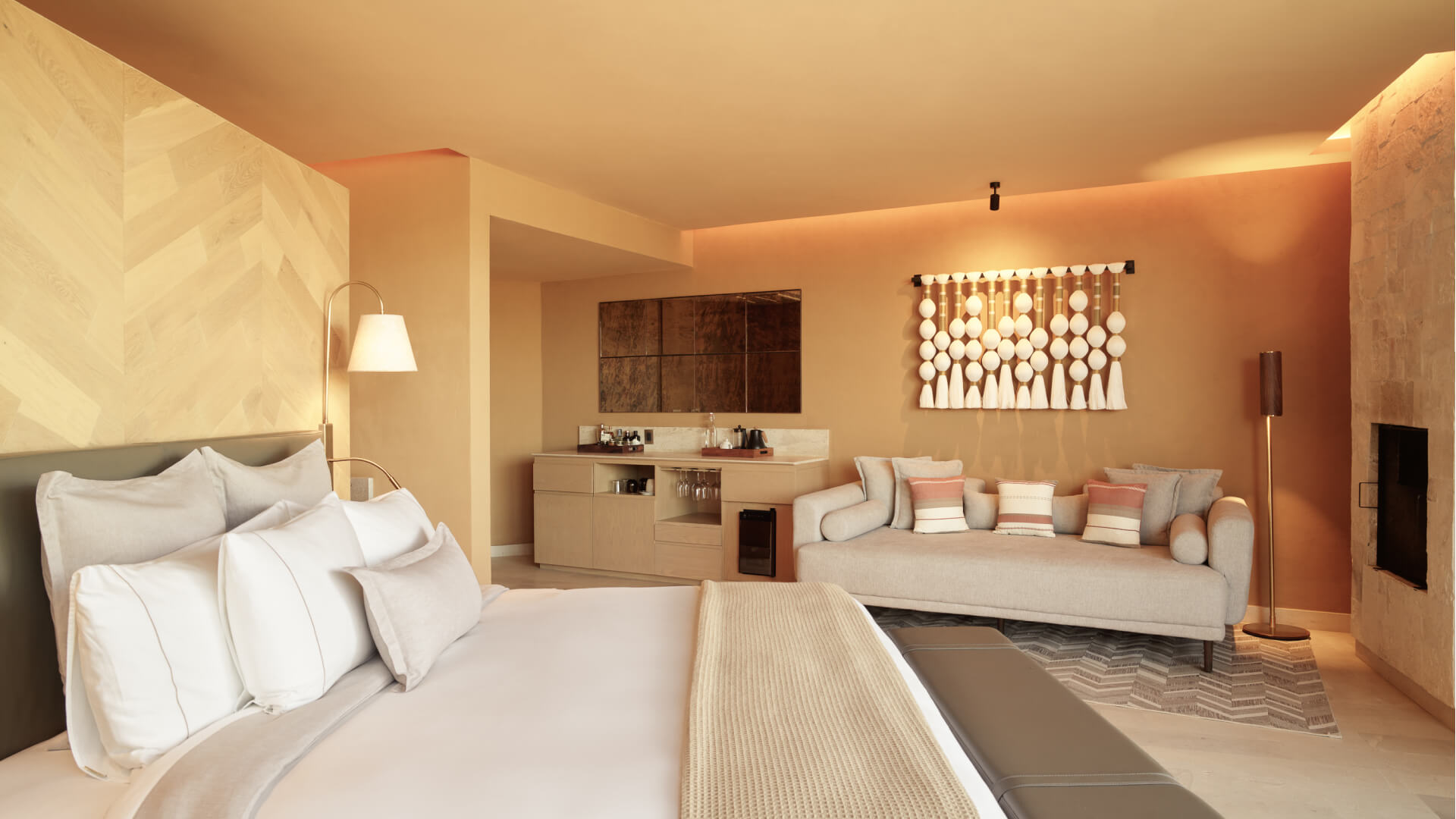 bt-veyavg-accommodations-pool-bliss-05