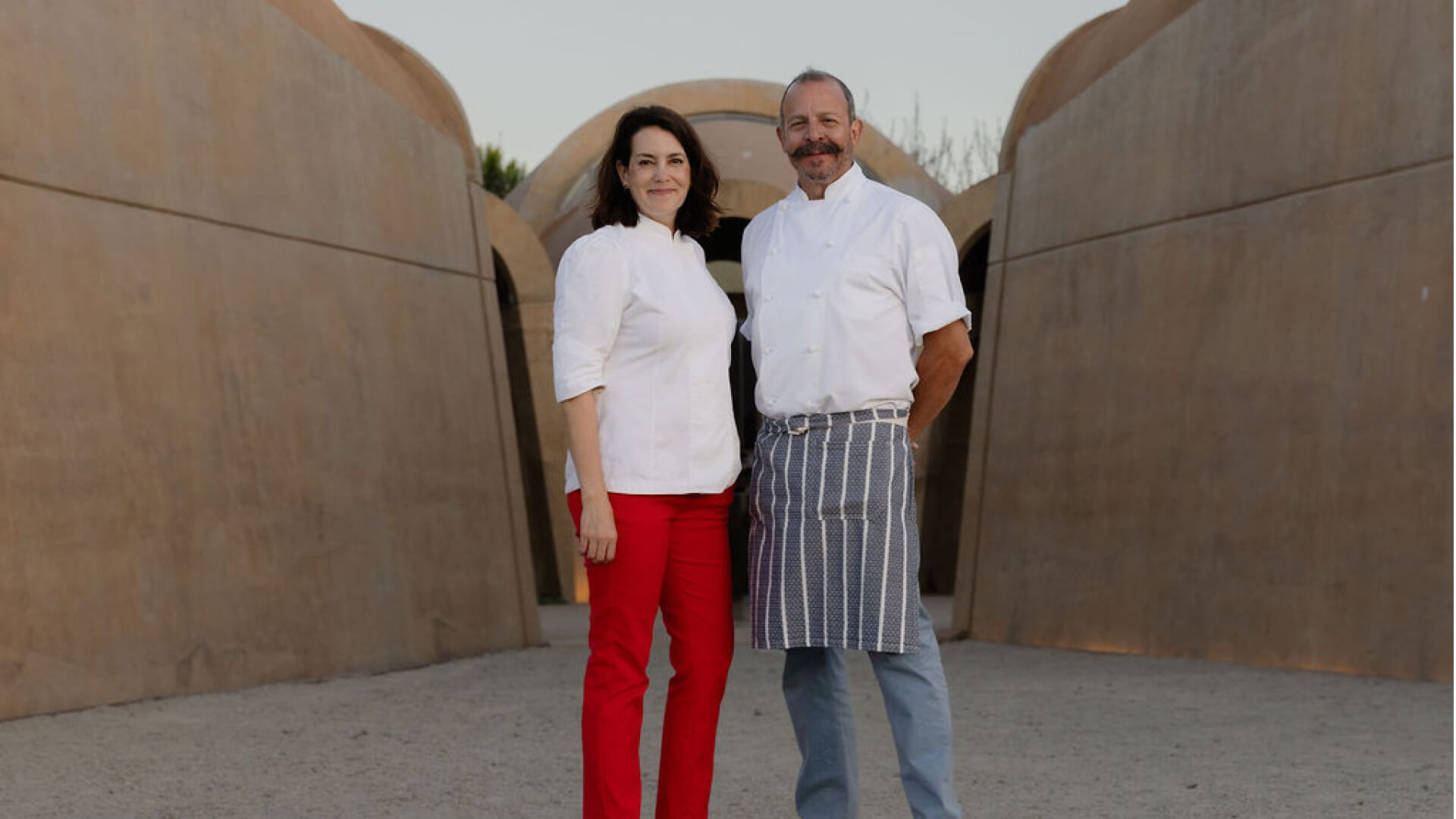 bt-veyavg-dining-amapola-carrousel