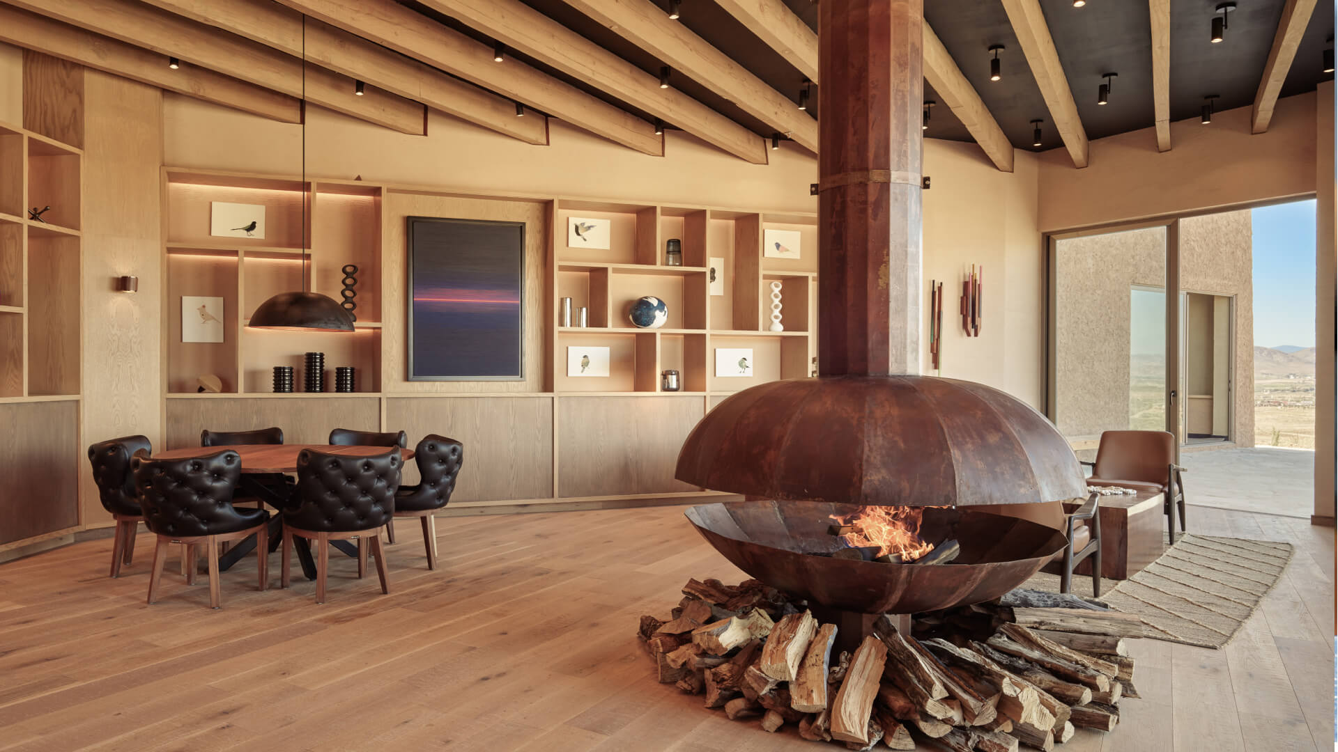 veyavg-dining-cognac-room