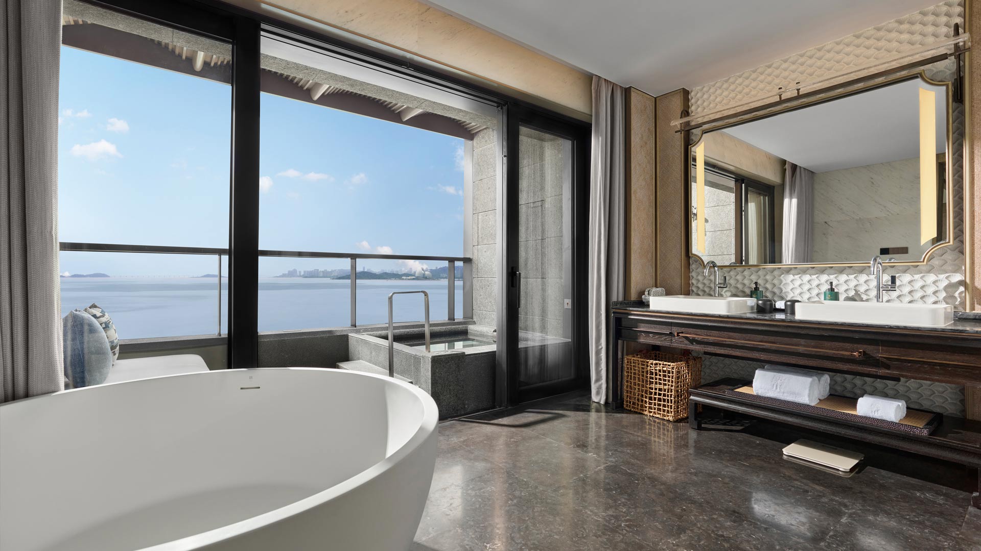 BT Zhuhai Ocean View Onsen King