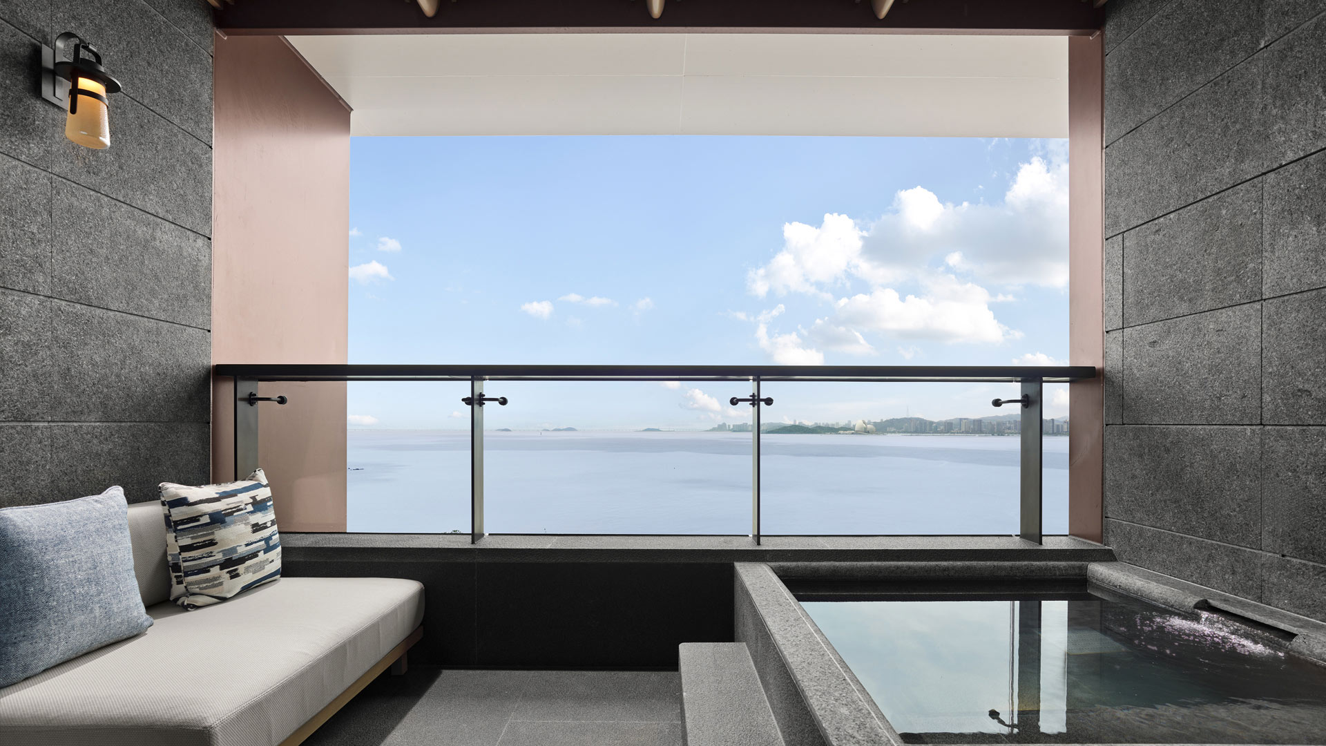 BT Zhuhai Ocean View Onsen Twin