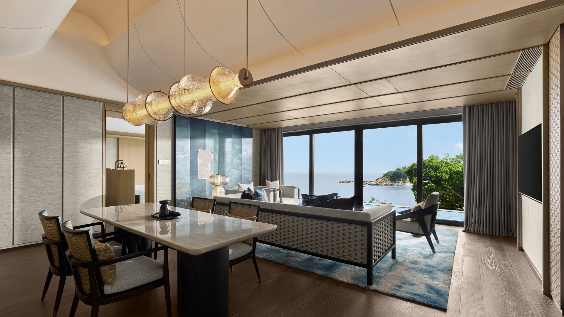 BT Zhuhai Ocean View Two Bedroom Onsen Pool Suite