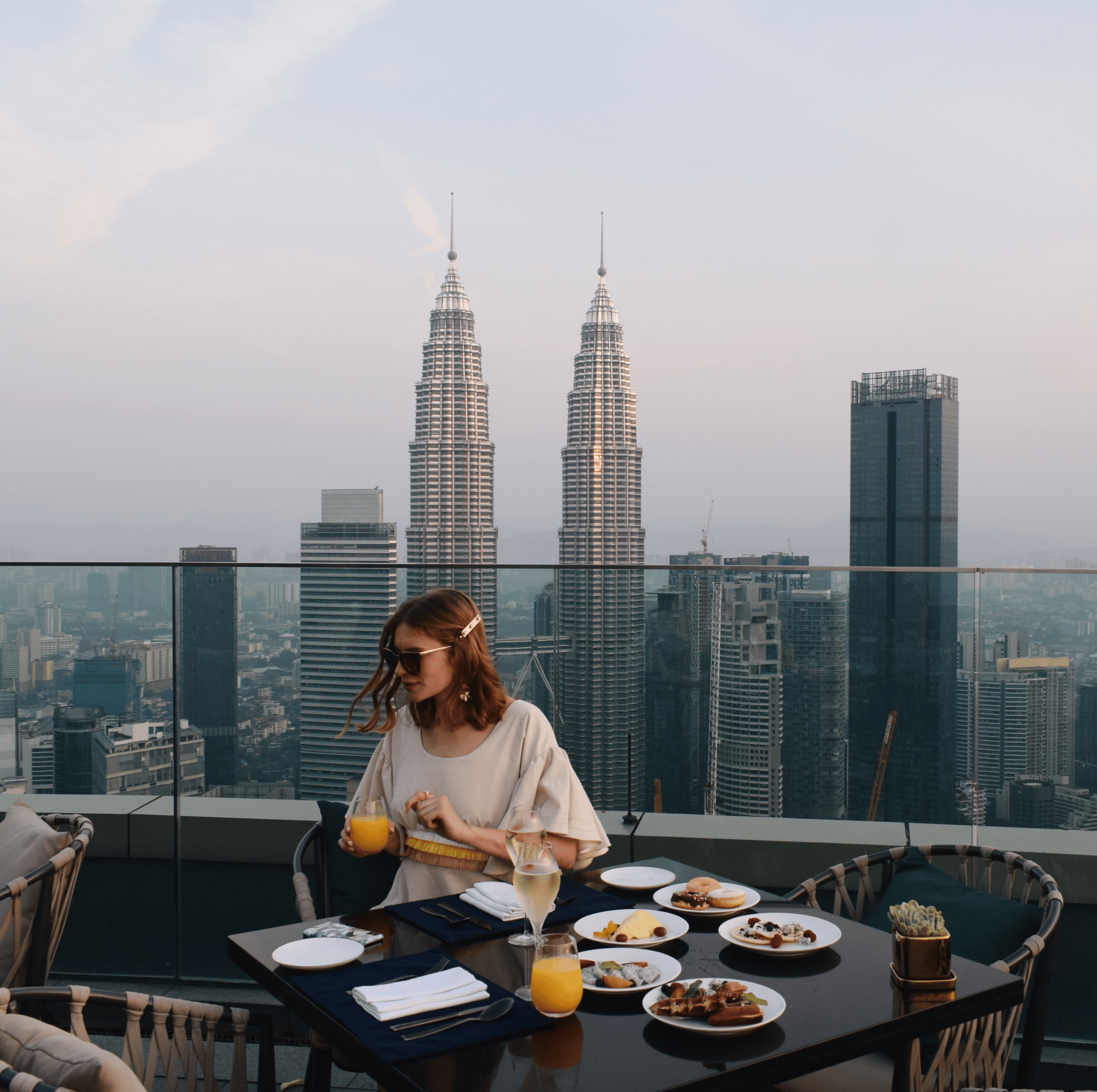 Banyan Tree Romance_2