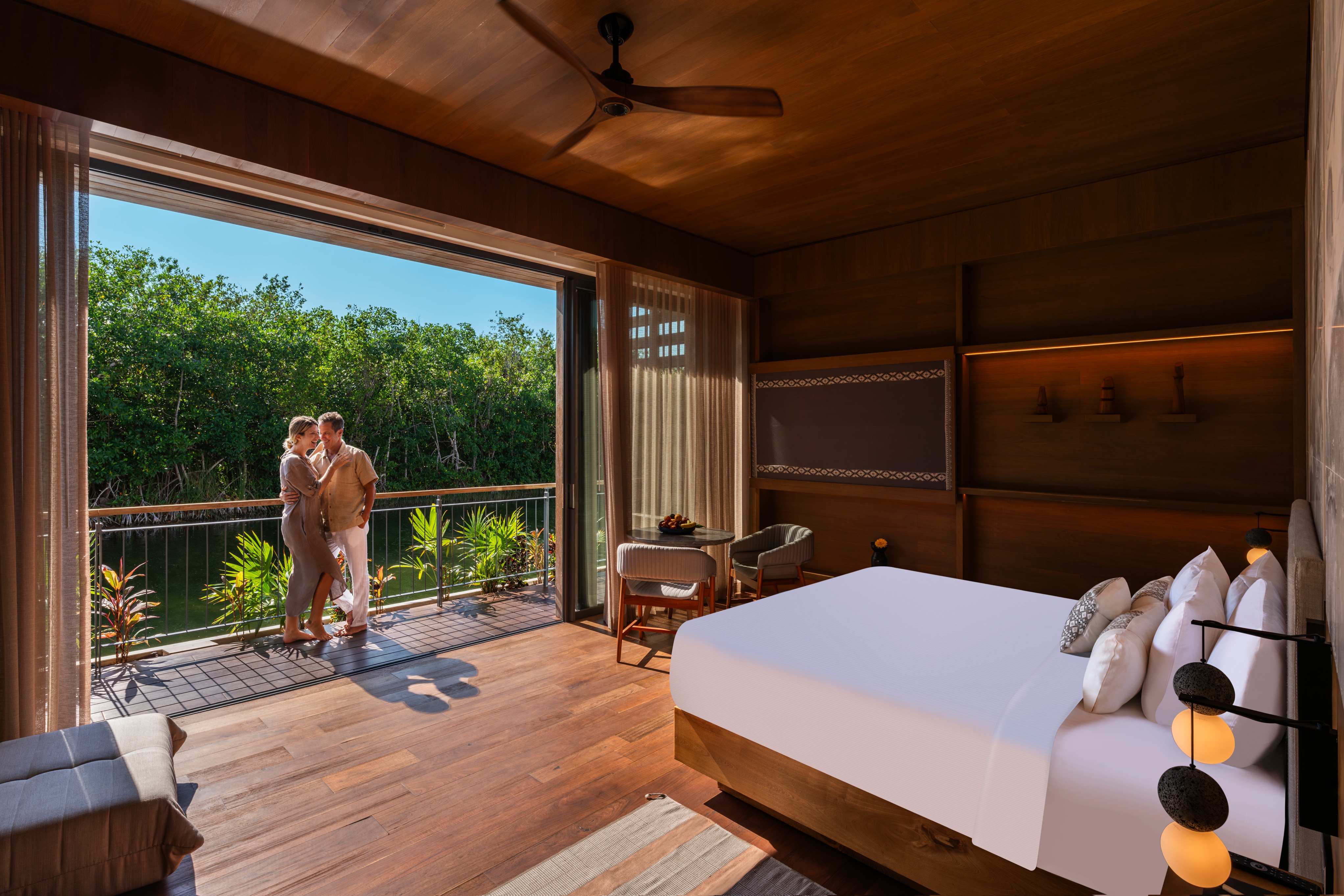 BTMXMY_COUPLE_LIFESTYLE