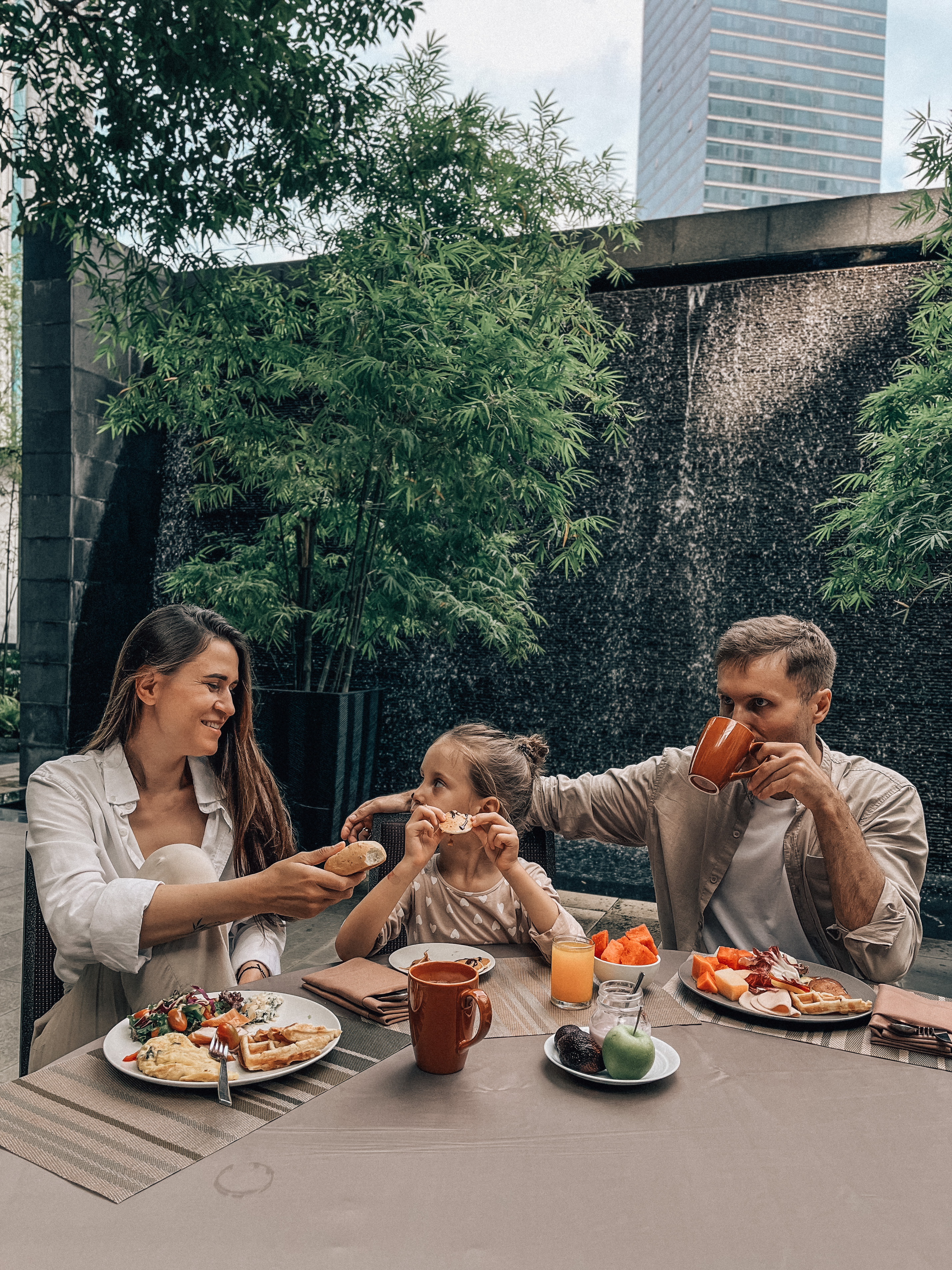 PHKL - Banyan Tree Romance