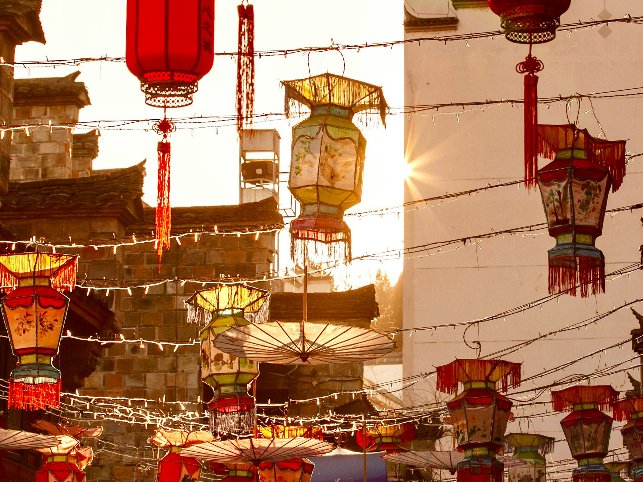 BTCNDS-Thousand-Horn Lantern 