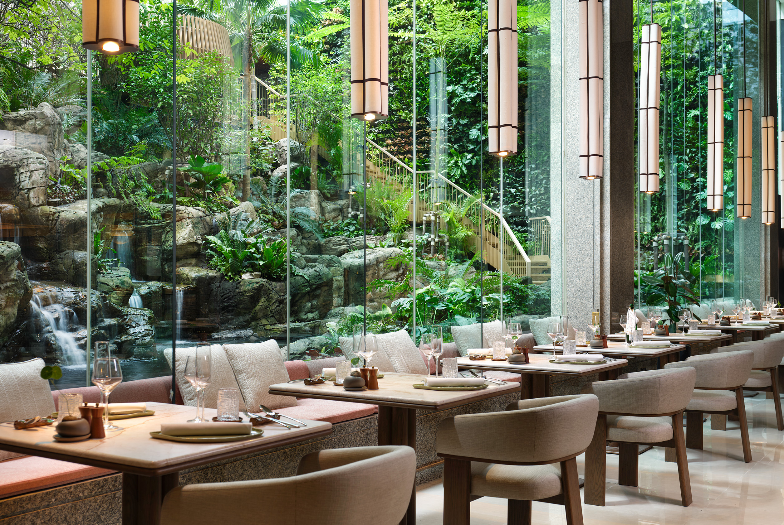 Banyan Tree Bangkok Romsai Restaurant 2