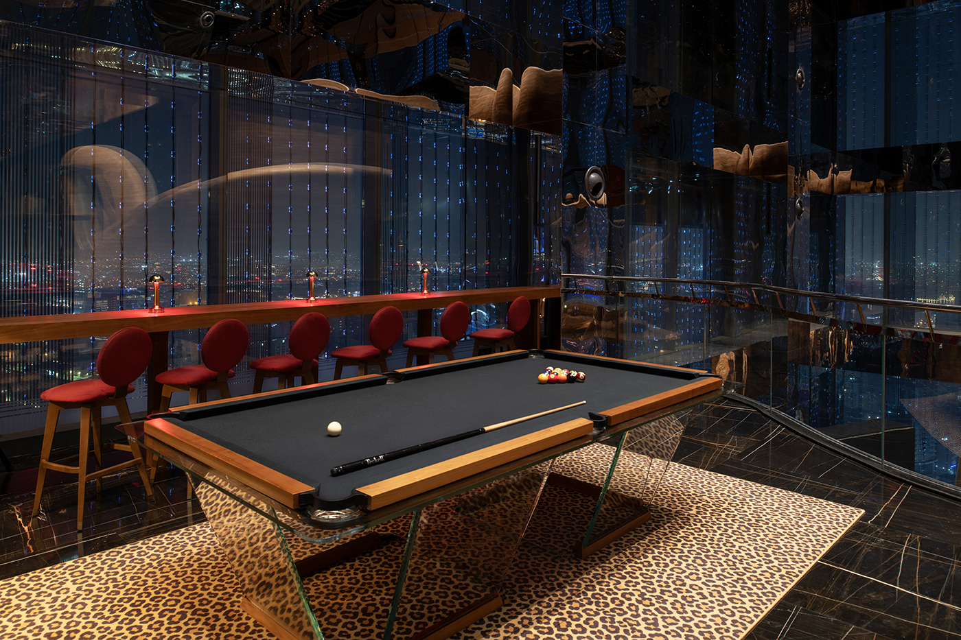 Vertigo interiors
