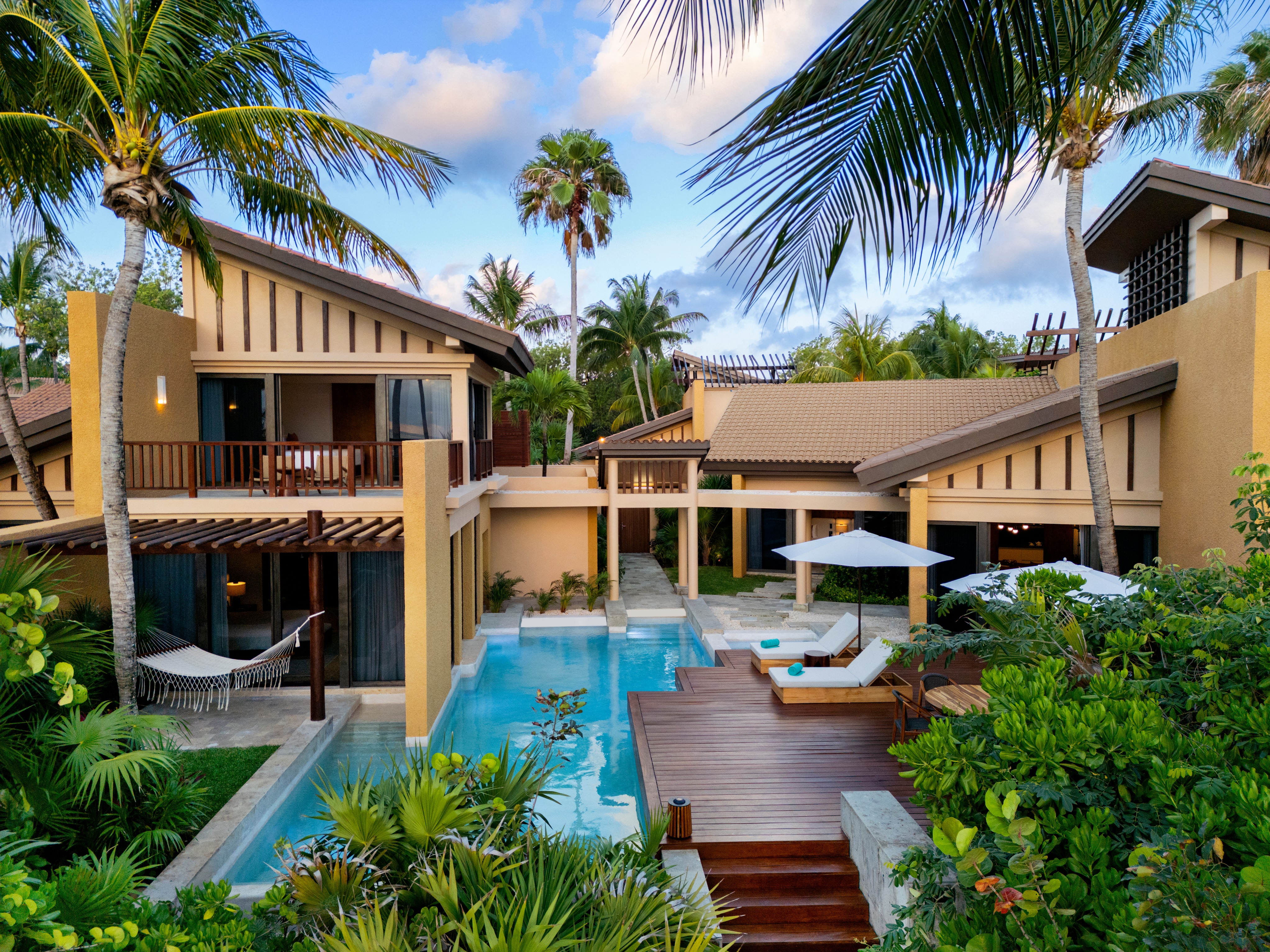BTMXMY_HARMONY_THREE_BEDROOM_BEACHFRONT_POOL_VILLA_AERIAL_VIEW_LOW