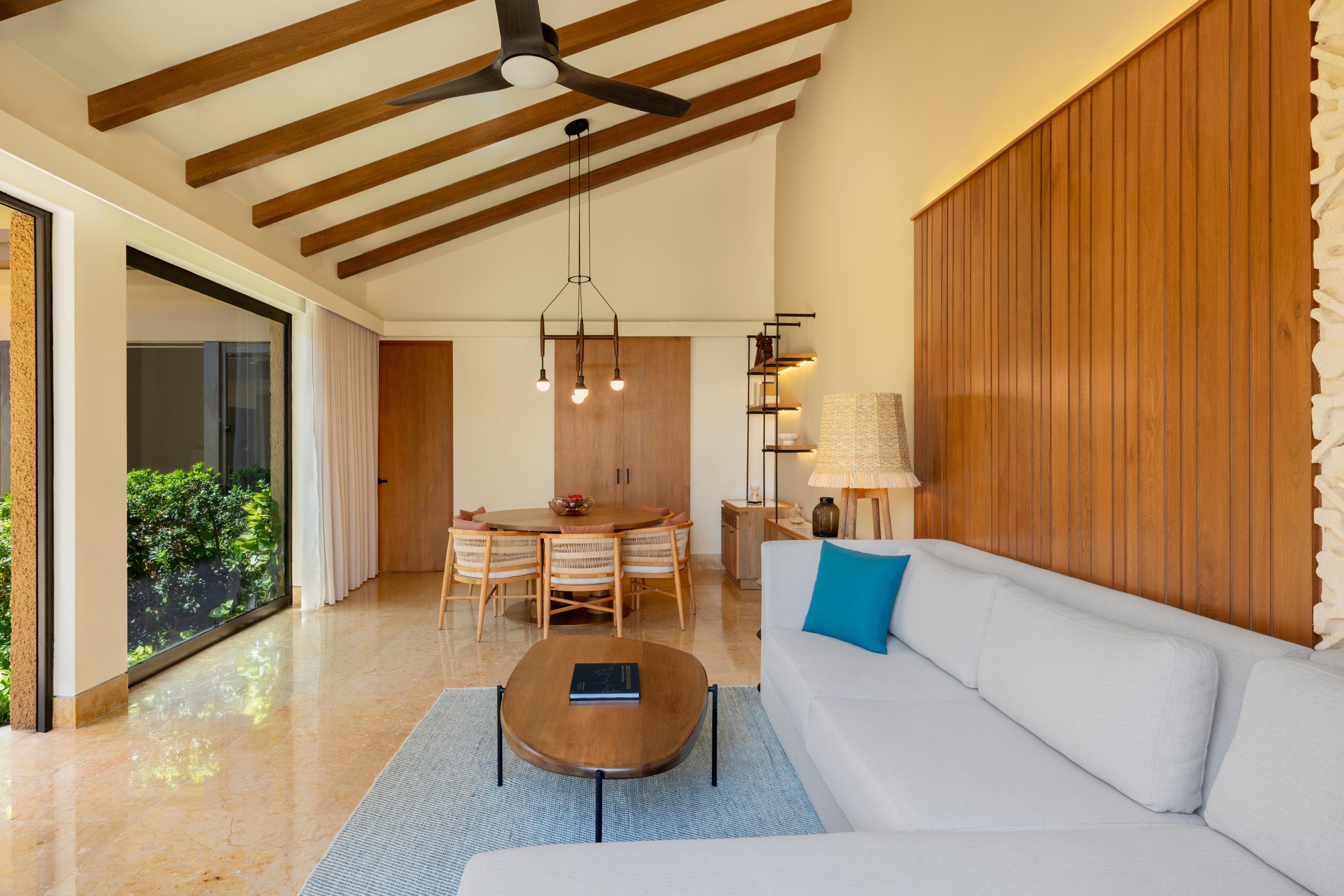BTMXMY_HARMONY_THREE_BEDROOM_BEACHFRONT_POOL_VILLA_LIVINGROOM_LOW