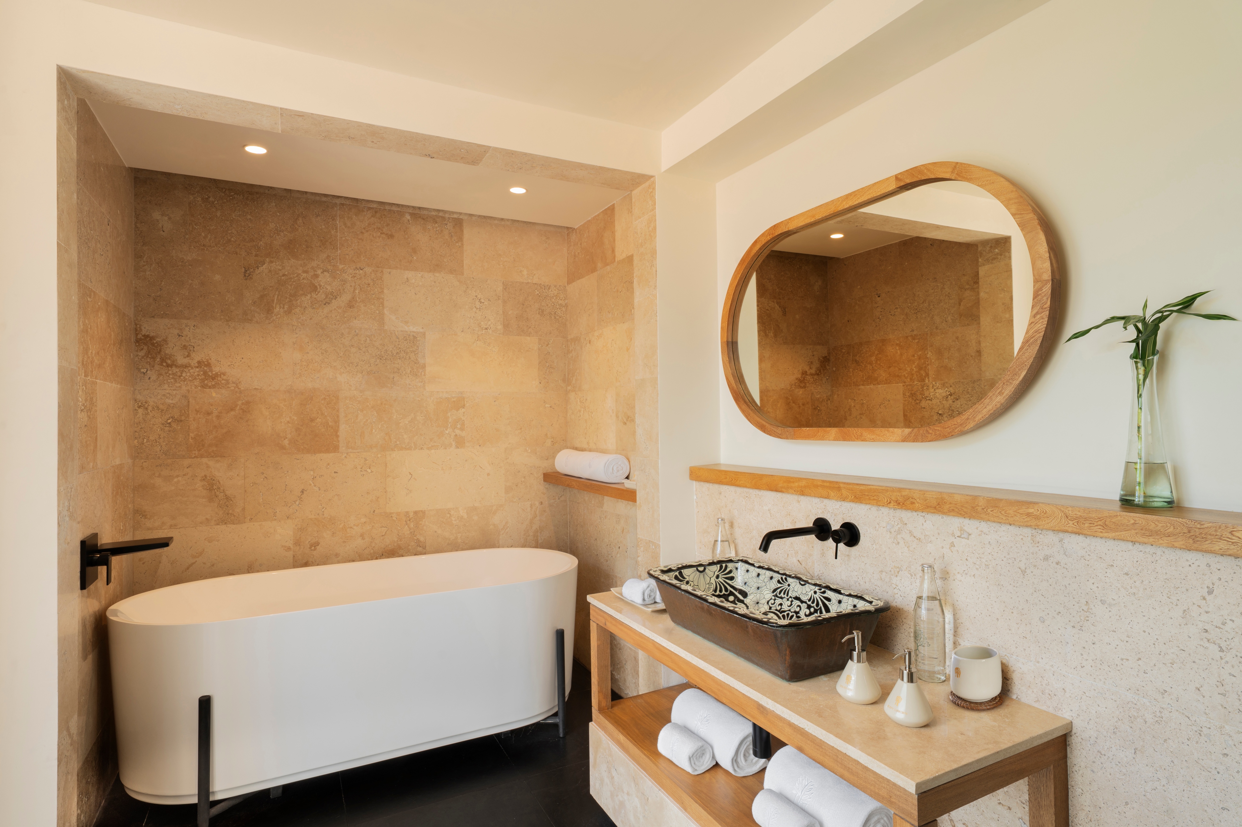 BTMXMY_HARMONY_TWO_BEDROOM_POOL_VILLA_BATHTUB_LOW