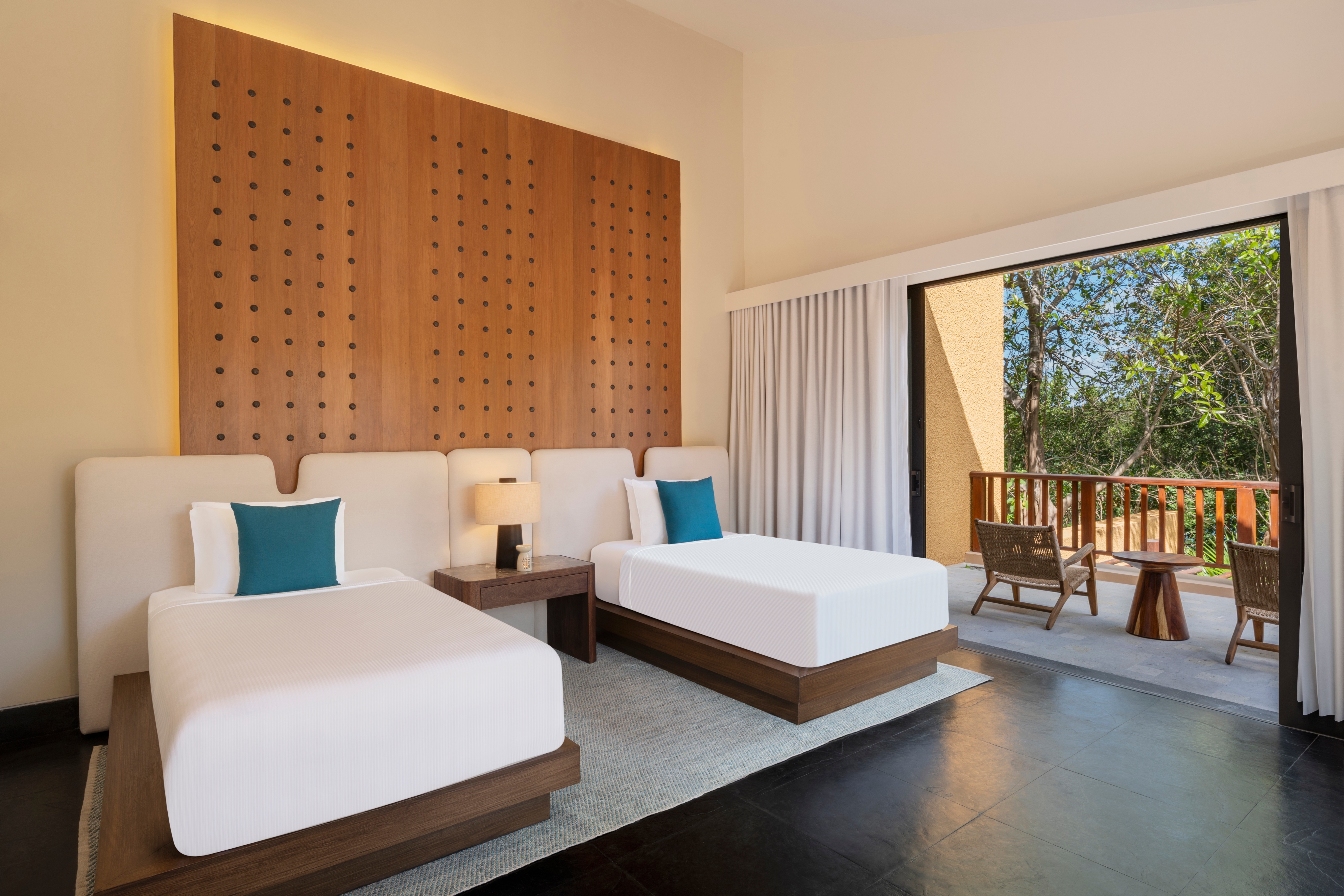 BTMXMY_SERENITY_TWO_BEDROOM_POOL_VILLA_UPSTAIRS_BEDROOM_LOW