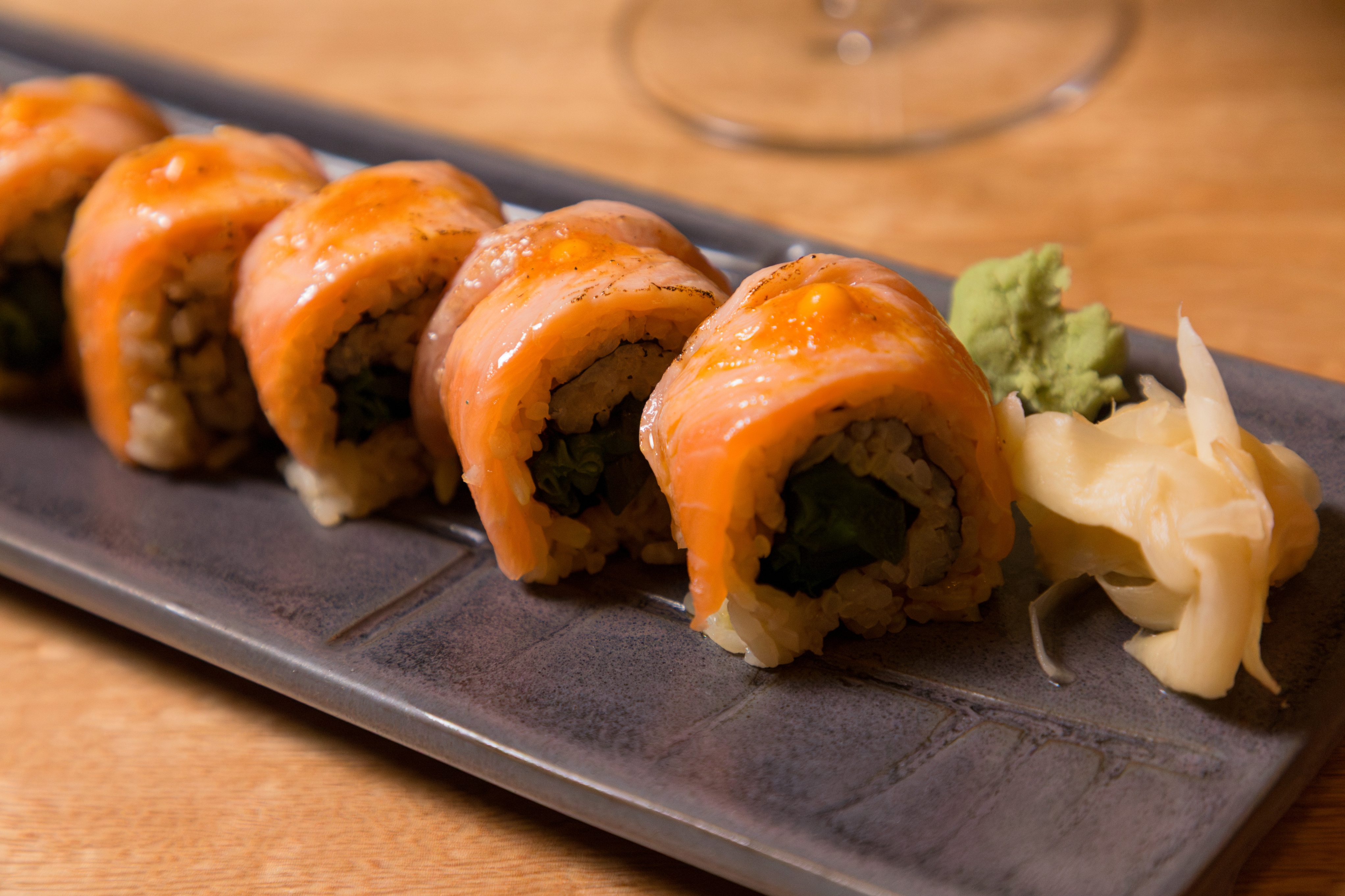 BTMXMY_SUNA_SPEAKEASY_ROLL