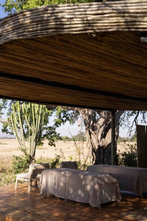 Ubuyu, A Banyan Tree Escape Maji Spa