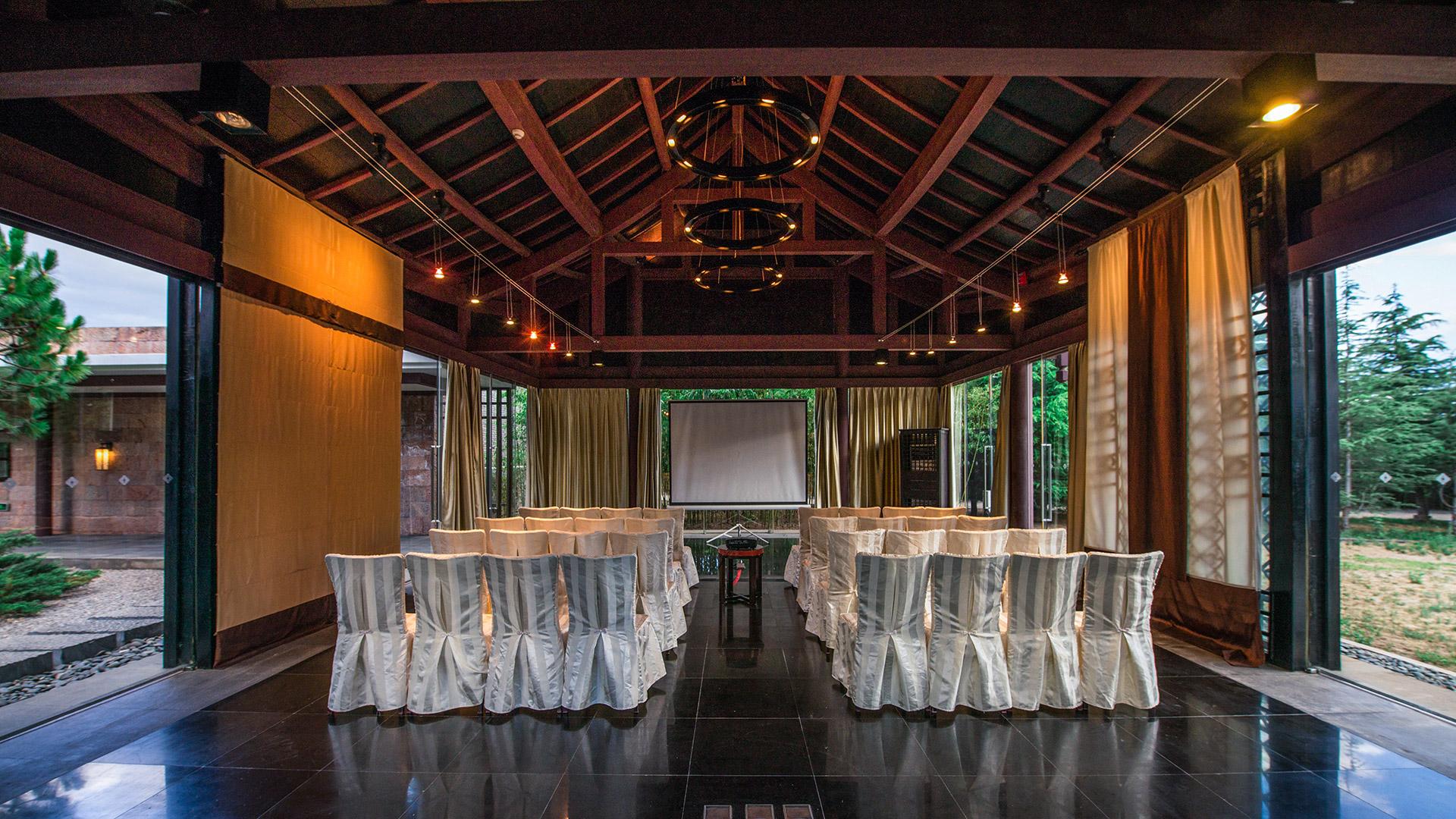 Luxury Hotel for Meetings & Events Banyan Tree Lijiang